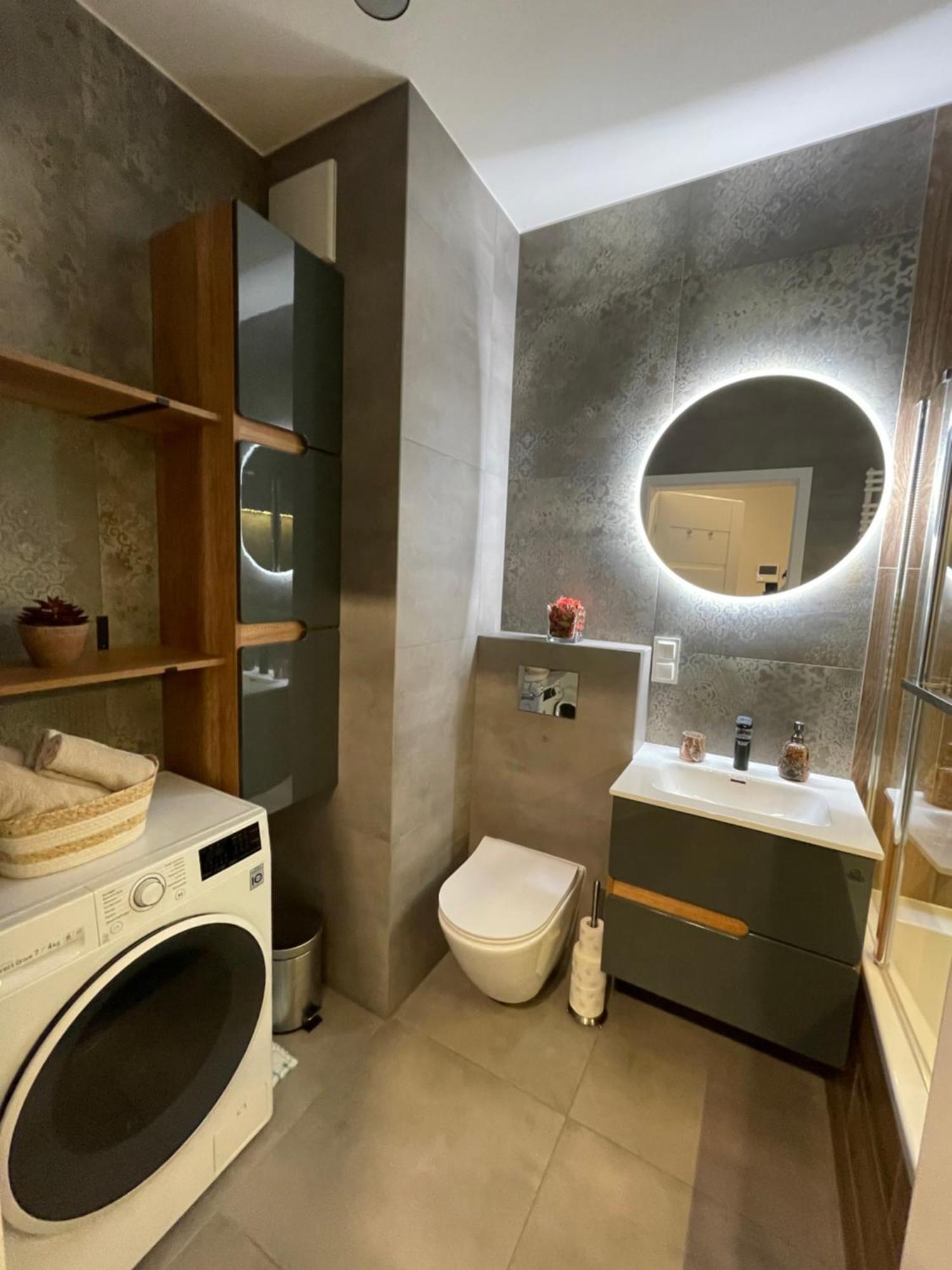 Essence Lux Apartment, Free Parking, Self Check-In 24H Poznaň Exteriér fotografie