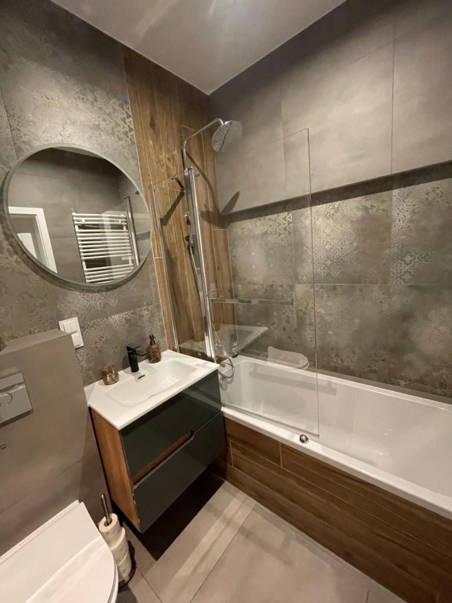 Essence Lux Apartment, Free Parking, Self Check-In 24H Poznaň Exteriér fotografie